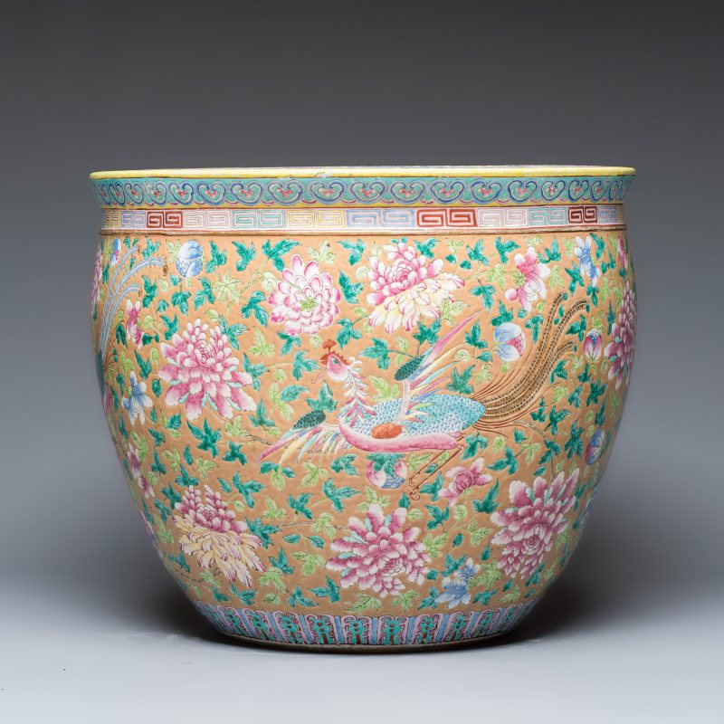A large Chinese famille rose 'Phoenixes and Peonies' fish bowl for the Straits or Peranakan market - 图4