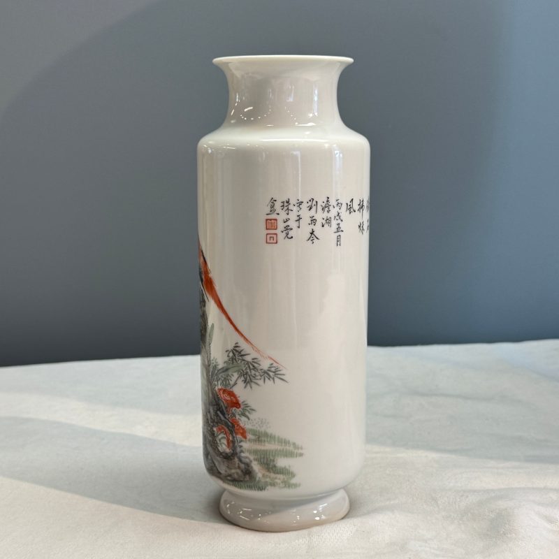 A Chinese famille rose 'Bird Among Flowers and Rockwork' rouleau vase - 图8
