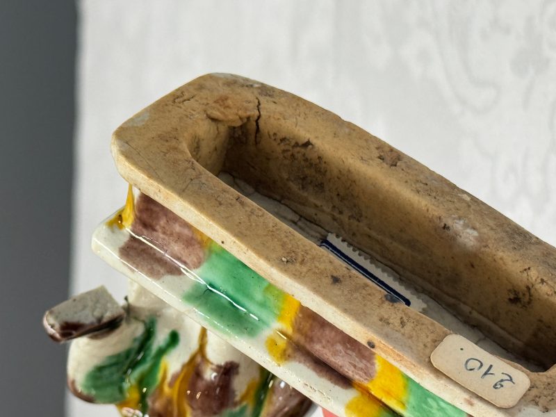 A Chinese famille verte sancai biscuit 'Merry Music Making' group - 图16