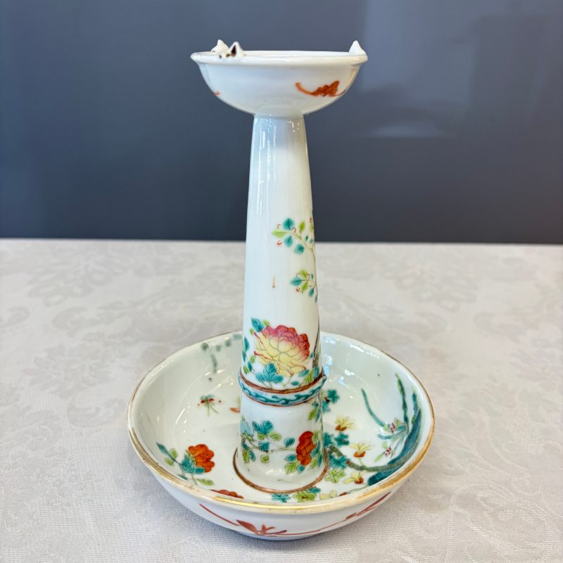 Four Chinese famille rose wares, one with gilt-bronze mounts - 图20