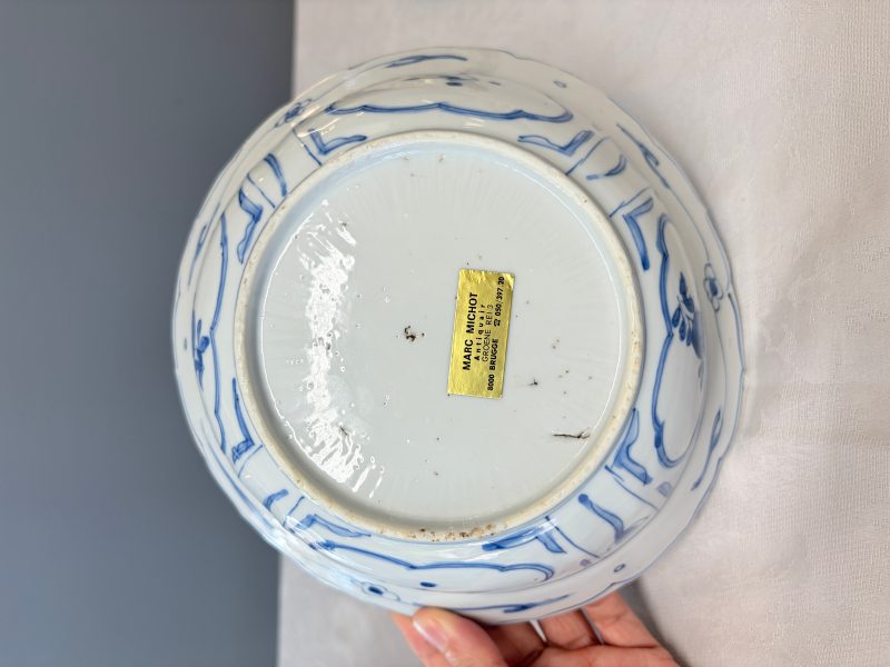 A Chinese blue and white 'Klapmuts' bowl - 图20