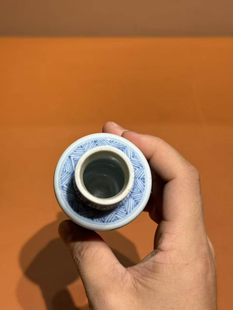 清康熙 青花山水人物故事图小灯笼瓶 - 图7