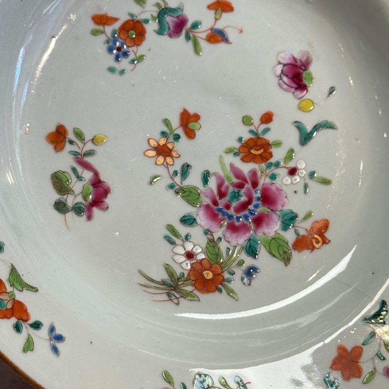 Four Chinese famille rose plates with floral and landscape design - 图17