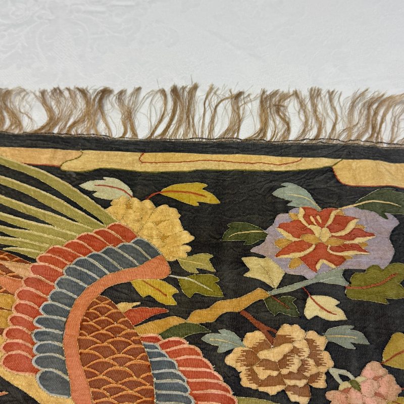 A Chinese kesi 'Phoenixes' panel - 图11