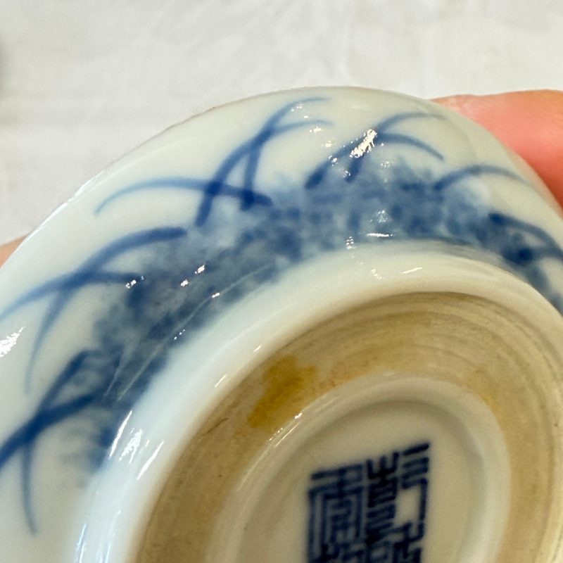 Two Chinese blue and white Wang Bu-style seal paste boxes and covers - 图31