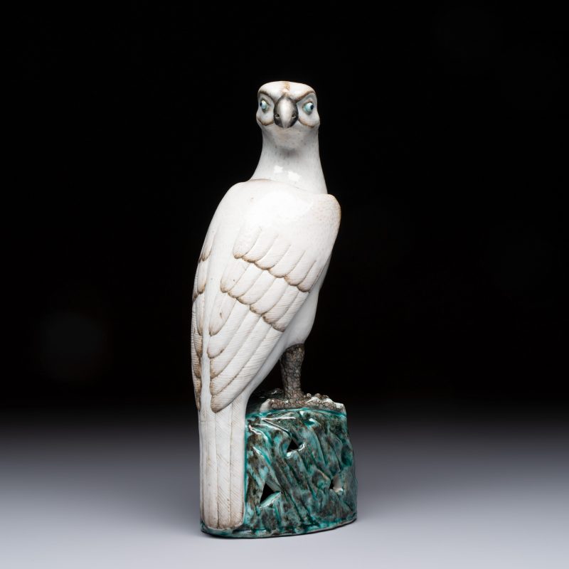 A fine Chinese polychrome-glazed model of a hawk - 图5