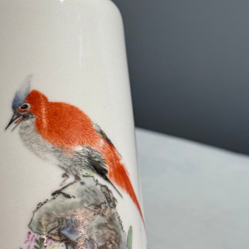 A Chinese famille rose 'Bird Among Flowers and Rockwork' rouleau vase - 图12