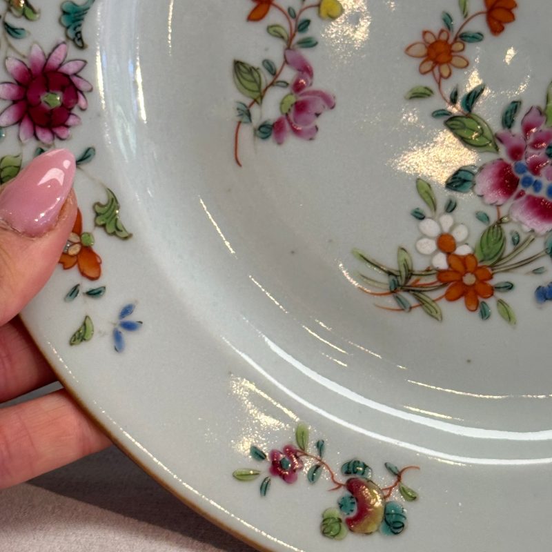 Four Chinese famille rose plates with floral and landscape design - 图22