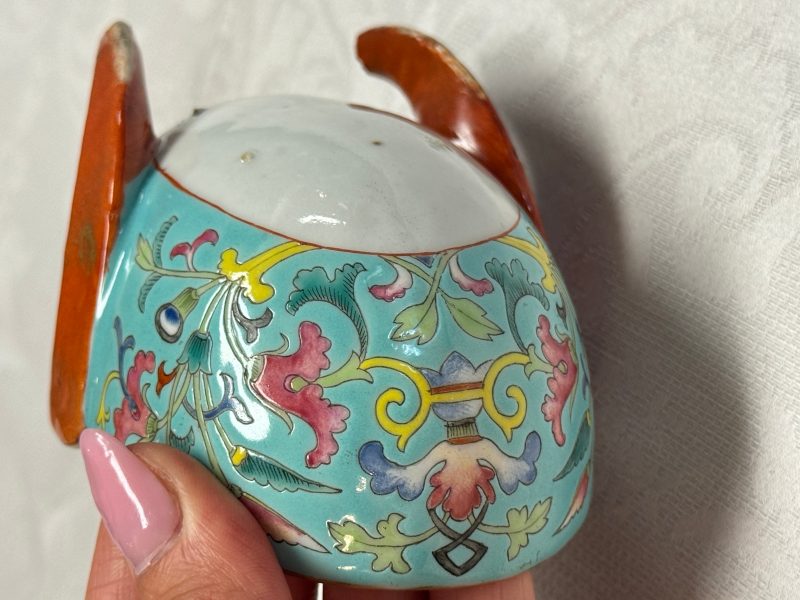 A Chinese famille rose bat-form water pot - 图18