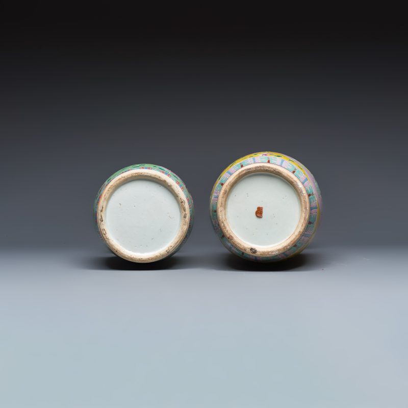 Three Chinese famille rose vases for the Straits or Peranakan market, one mounted as a lamp - 图13