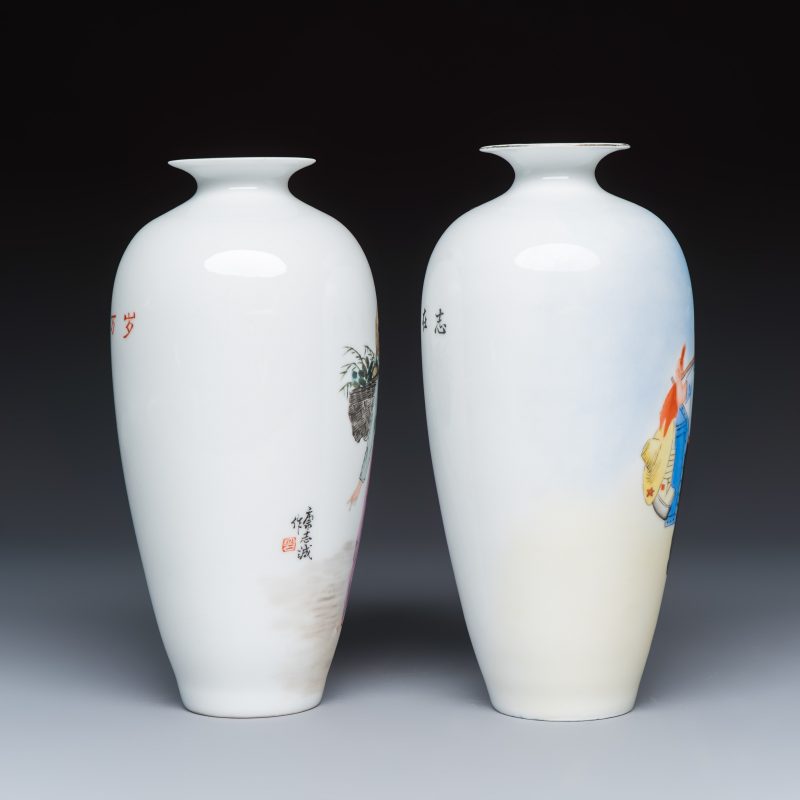 Two Chinese polychrome semi-eggshell vases with figural design - 图5
