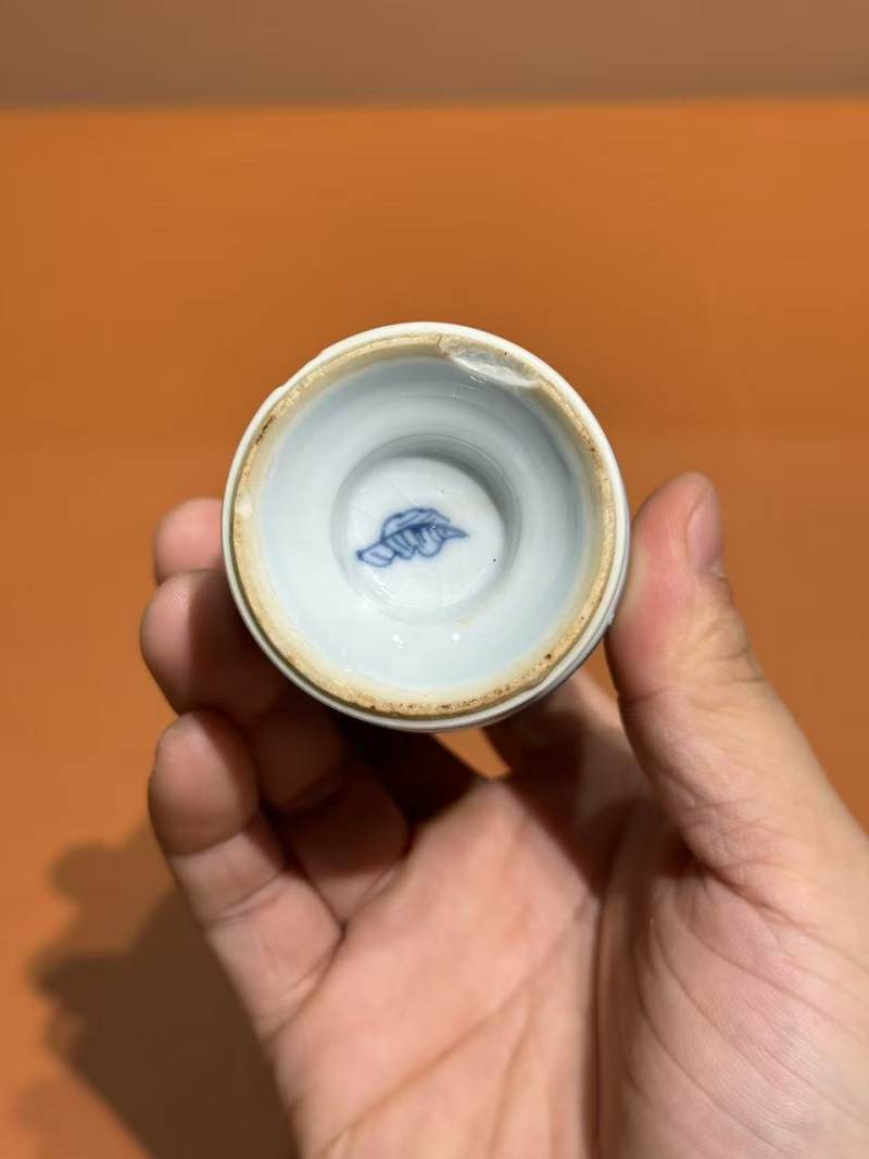 清康熙 青花山水人物故事图小灯笼瓶 - 图8