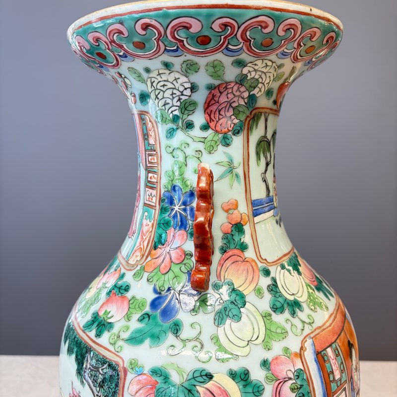 A Chinese famille rose vase with narrative design - 图18