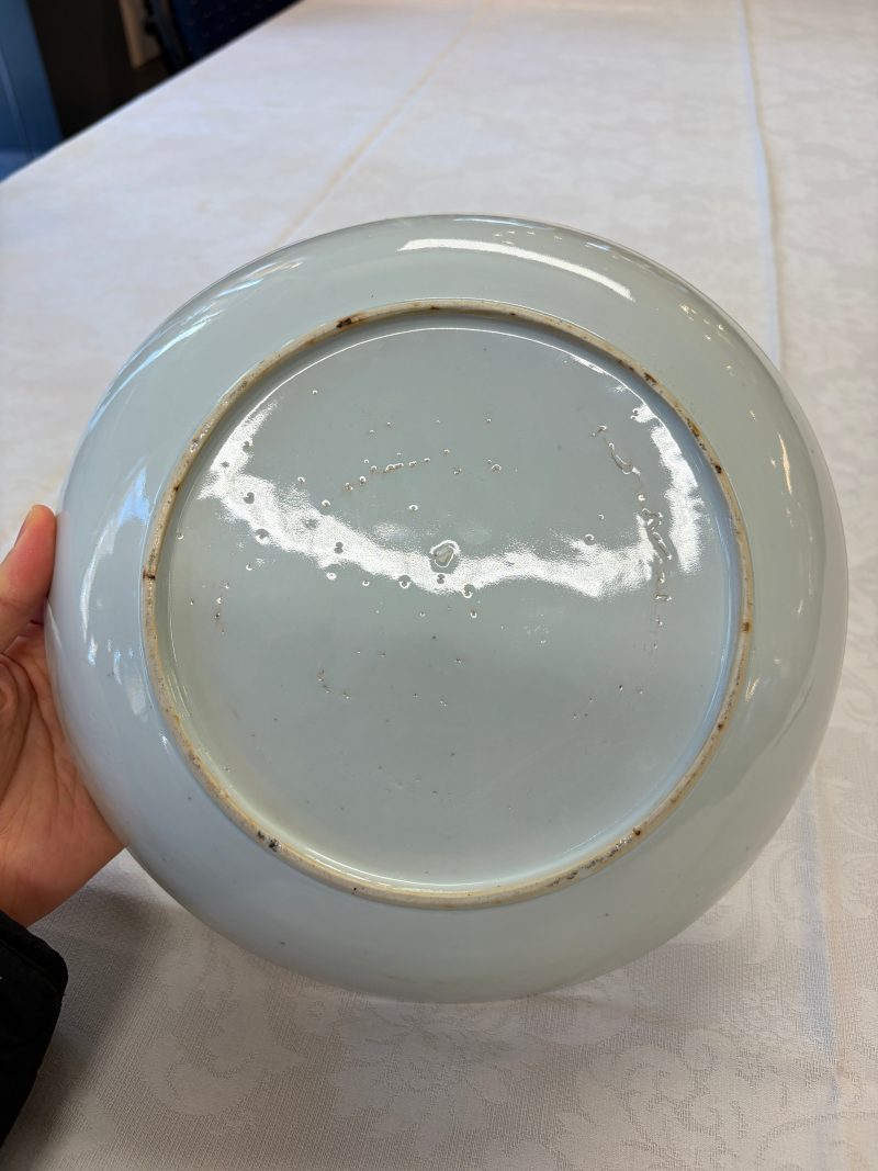 A Chinese famille rose 'Liuhai and the Three-Legged Toad' dish - 图10