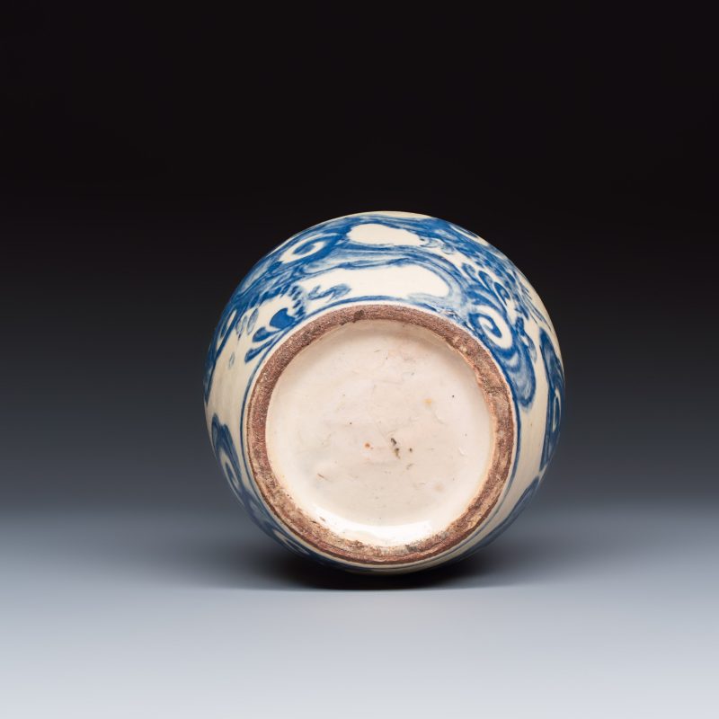 A Vietnamese blue and white 'Dragon' vase - 图7