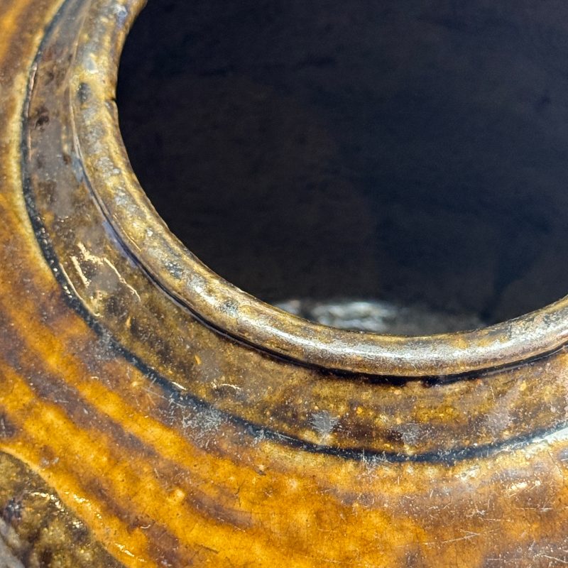 月中桂丹 | A Chinese brown-glazed slip-decorated 'Yue Zhong Dan Gui 月中桂丹' jar - 图16