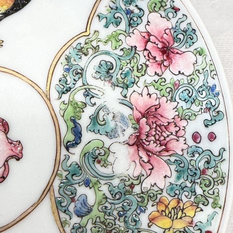 A pair of fine Chinese famille rose 'Rooster' tea bowls and saucers - 图15