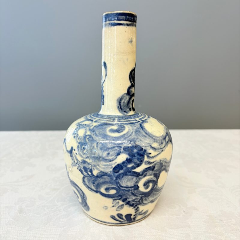 A Vietnamese blue and white 'Dragon' vase - 图8