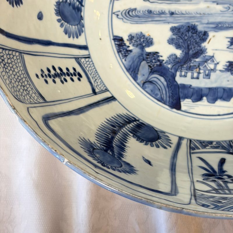 A large Chinese 'Kraak' blue and white 'Mountainous Landscape' bowl - 图18
