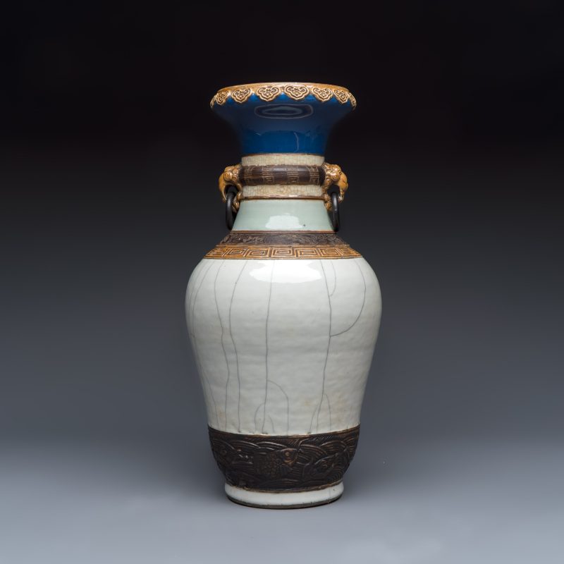 An unusual Chinese Nanking vase decorated with various glazes - 图4