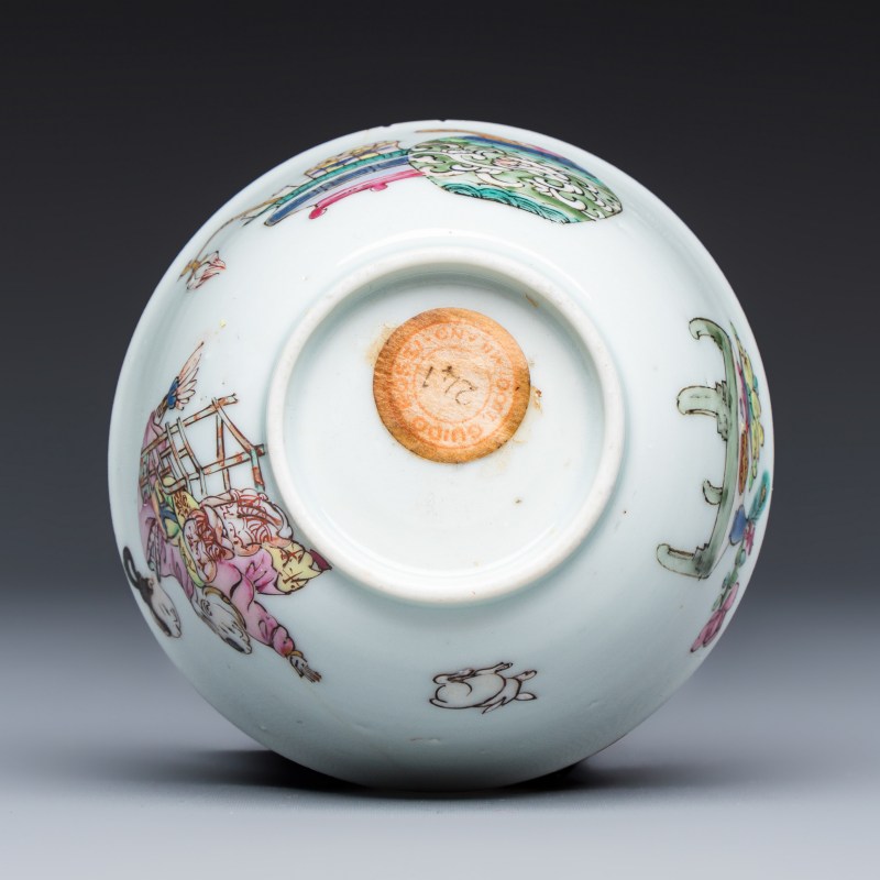 三娘教子 | A fine Chinese famille rose 'San Niang Jiao Zi 三娘教子' tea bowl and saucer - 图9