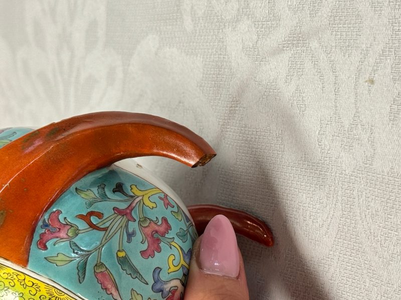 A Chinese famille rose bat-form water pot - 图21