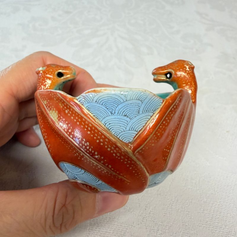 A Chinese famille rose 'Double Bats' cup - 图10
