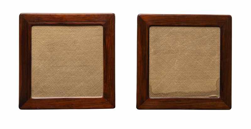 A pair of hongmu square corner-leg stools - 图2