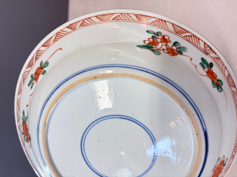 A pair of Chinese famille verte 'Bird among Willow and Flowering Branches' plates - 图19