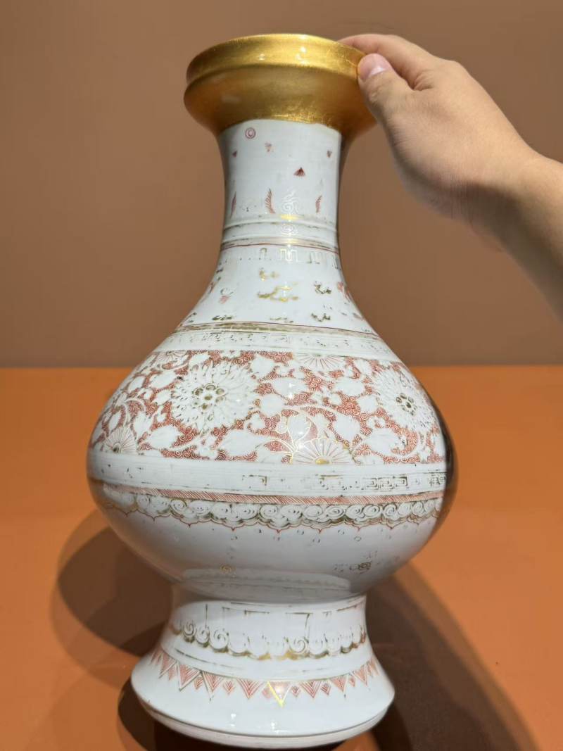 清康熙 矾红描金花卉纹洗口尊 - 图9