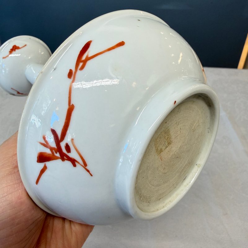 Four Chinese famille rose wares, one with gilt-bronze mounts - 图30