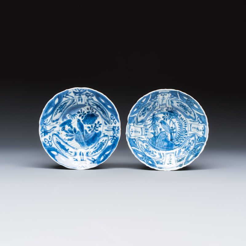 Two Chinese 'Kraak' blue and white plates and two 'Klapmuts' bowls - 图4