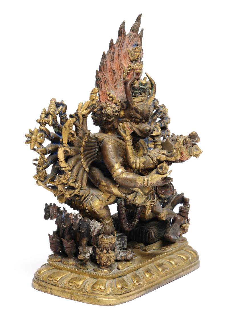 A parcel gilt-bronze figure of Yamantaka Vajrabhairava and Vajravetali - 图2
