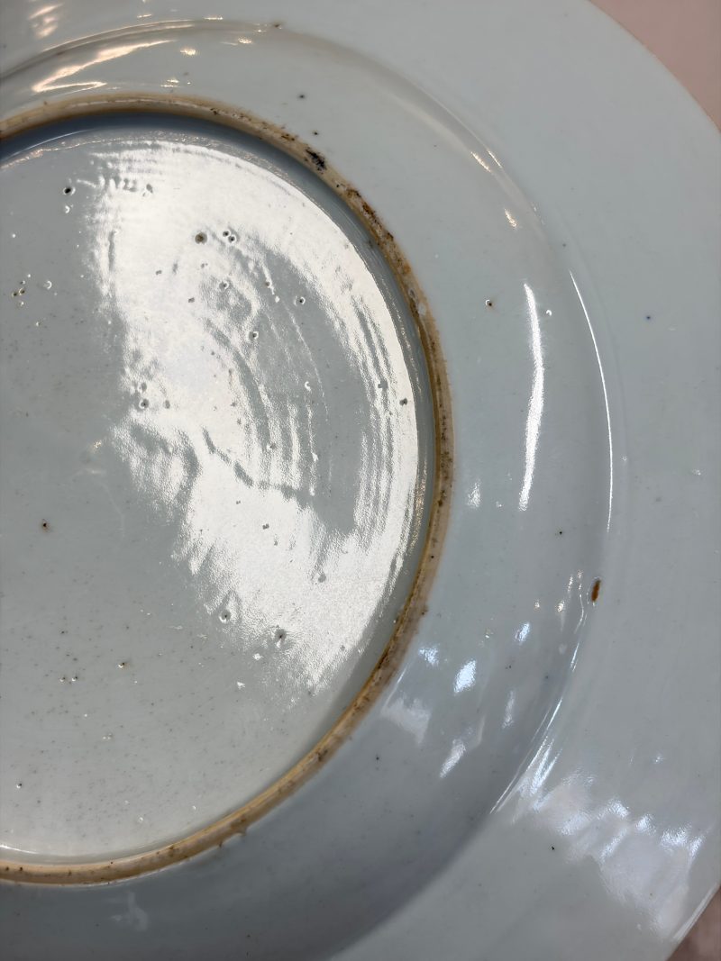 A pair of Chinese famille rose 'Winged Putti' plates - 图21