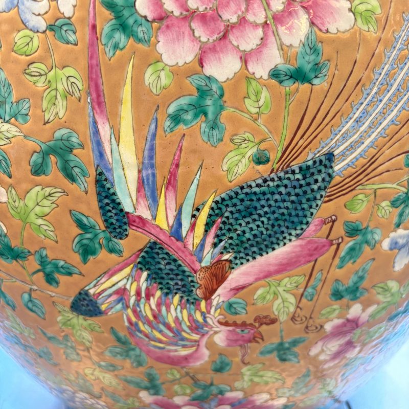 A large Chinese famille rose 'Phoenixes and Peonies' fish bowl for the Straits or Peranakan market - 图14
