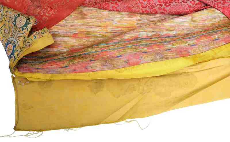 A pair of silk brocade ‘Dragon’ throne back cushion covers - 图21