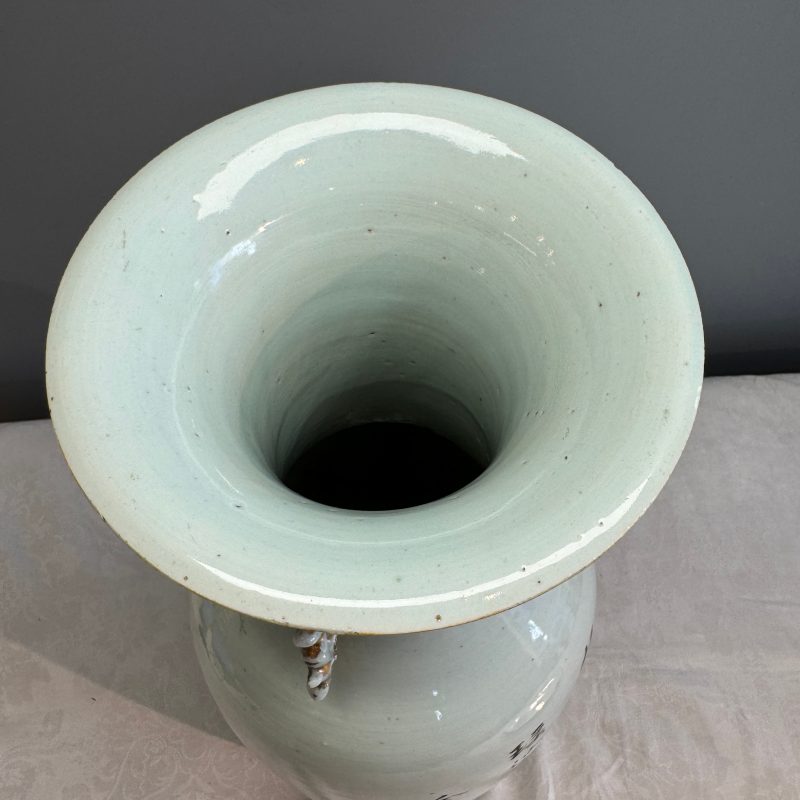 A Chinese famille rose vase and a qianjiang cai dish - 图20