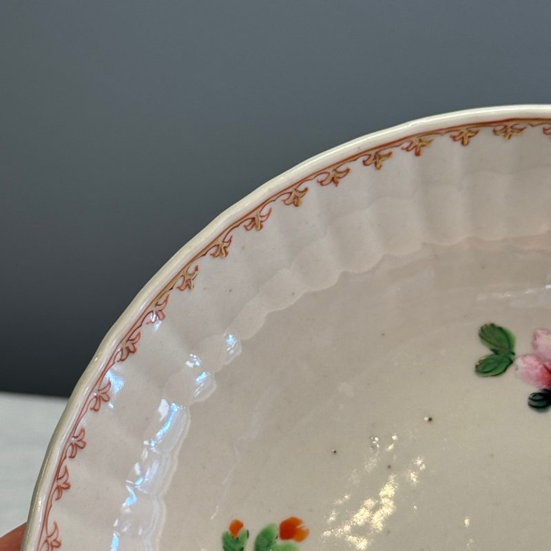 Four Chinese famille rose plates with floral and landscape design - 图33