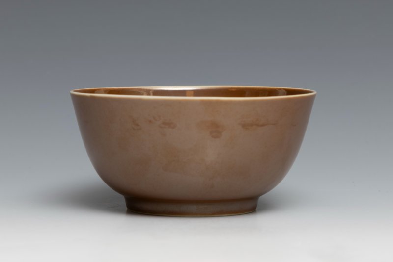 A café-au-lait-glazed bowl, Guangxu mark and of the period (1875-1908) - 图2