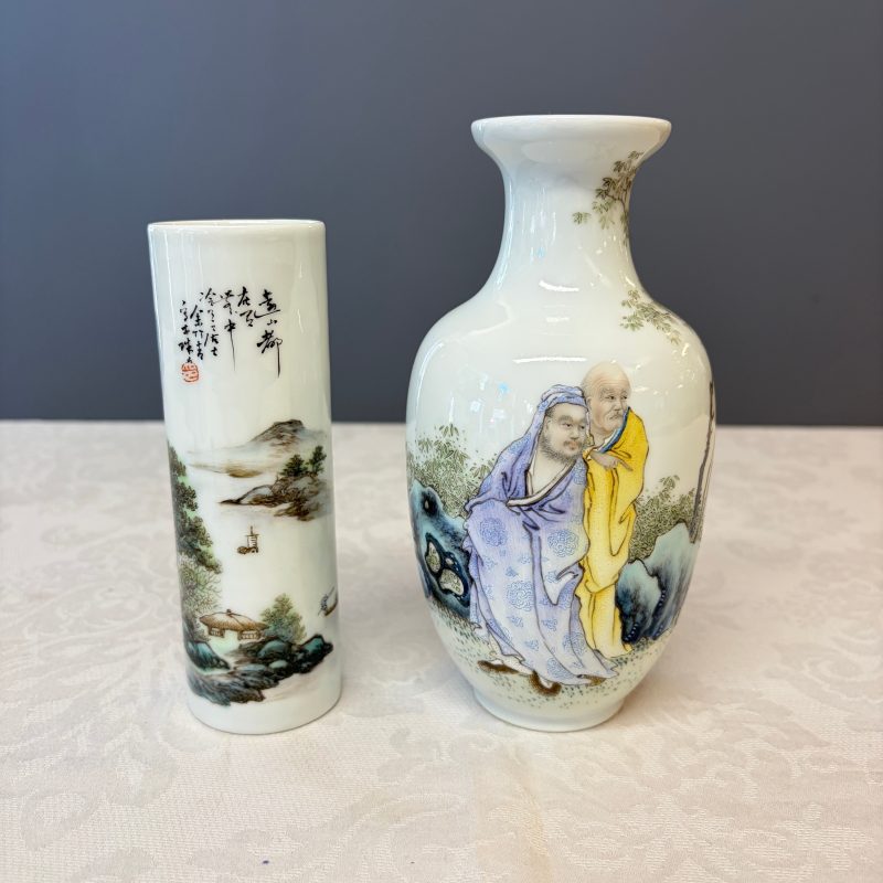A Chinese famille rose vase and a qianjiang cai incense stick holder - 图7