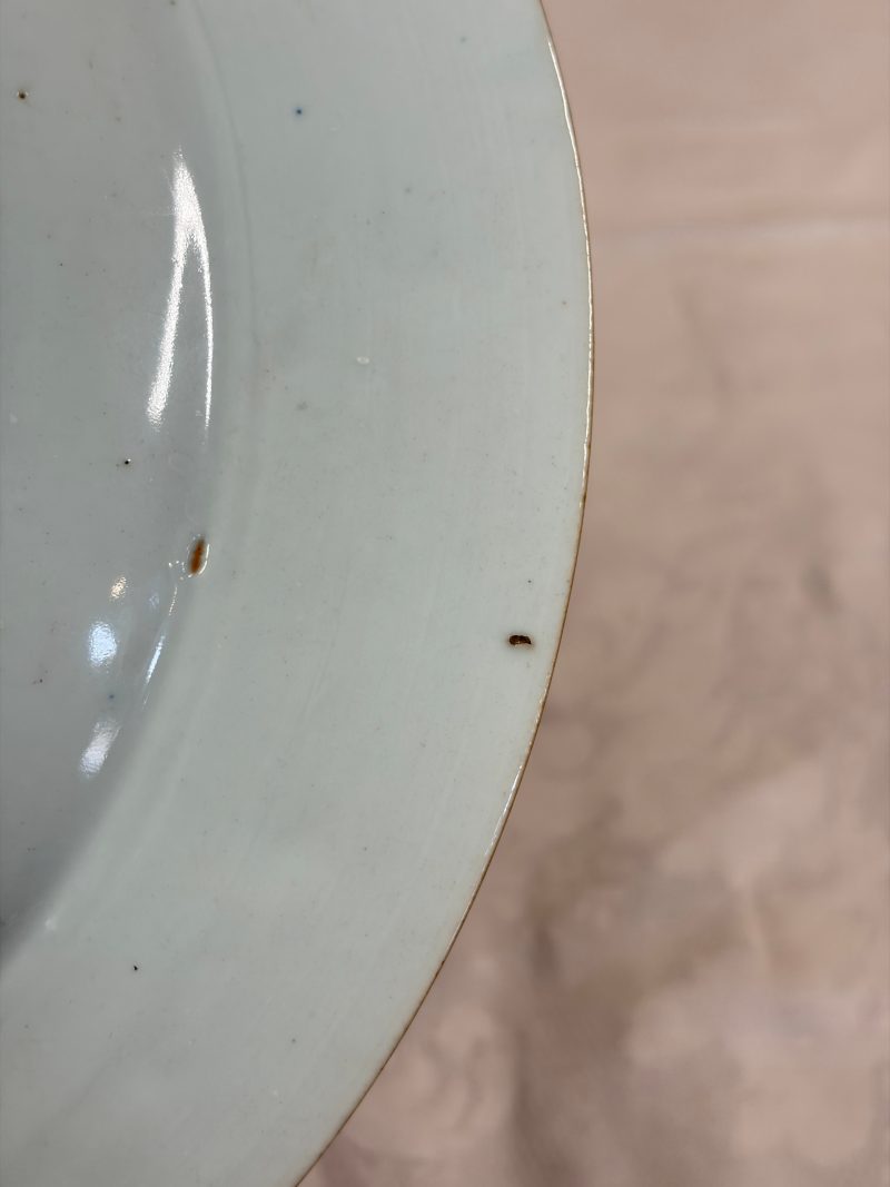 A pair of Chinese famille rose 'Winged Putti' plates - 图22