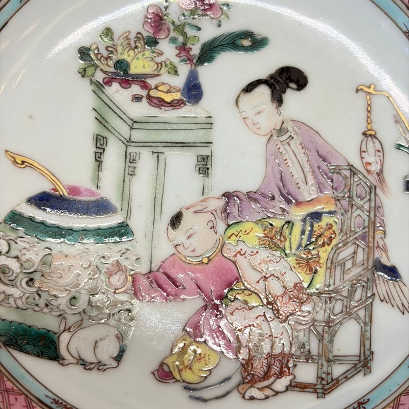 三娘教子 | A fine Chinese famille rose 'San Niang Jiao Zi 三娘教子' tea bowl and saucer - 图16