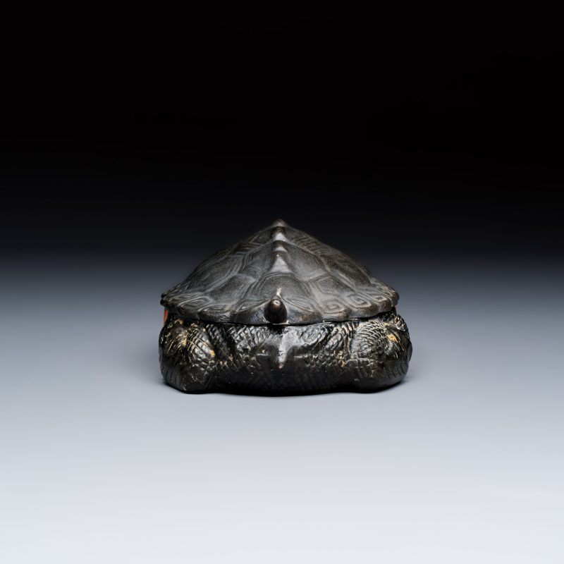 A Chinese polychrome-glazed turtle-shaped tureen and cover - 图4
