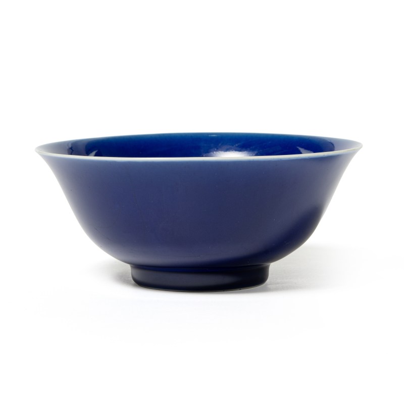 A blue-glazed bowl, Qianlong mark and of the period (1736-1795) - 图1