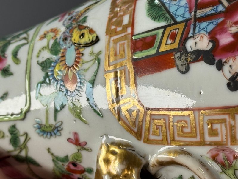 Four Chinese Canton famille rose vases and a covered bowl with figural design - 图85