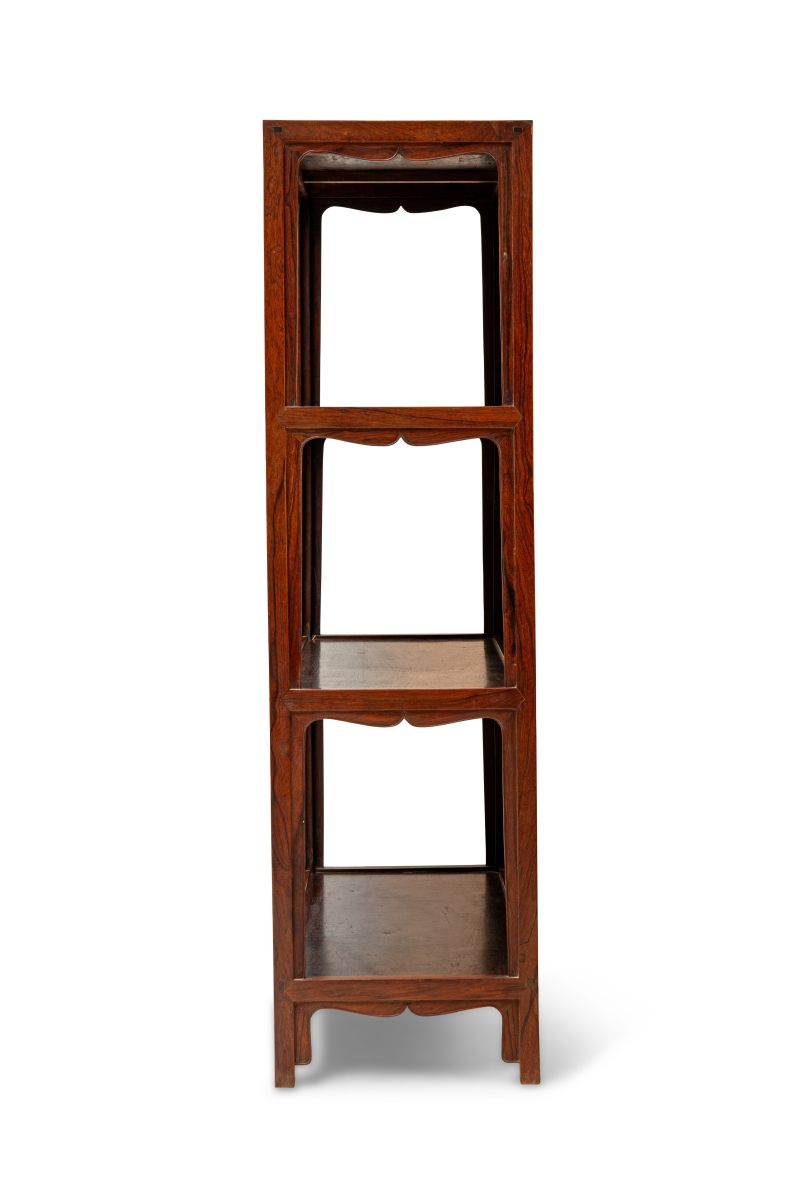 A pair of huanghuali display shelves, Shujia - 图9