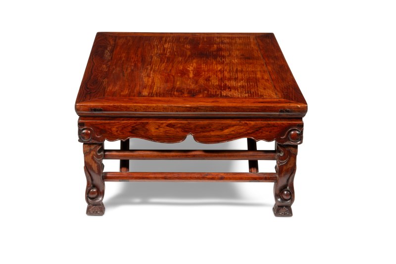 A huanghuali 'folding leg' kang table, late Ming Dynasty - 图3