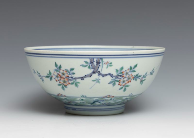 A doucai 'carp' bowl, Kangxi mark and of the period (1662-1722) - 图2