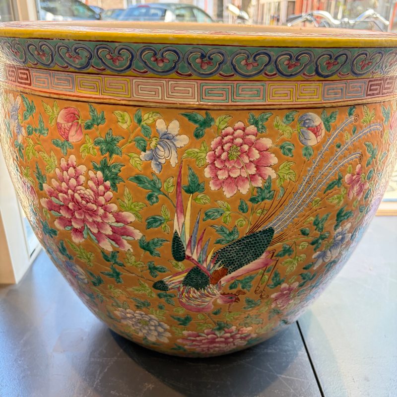 A large Chinese famille rose 'Phoenixes and Peonies' fish bowl for the Straits or Peranakan market - 图22
