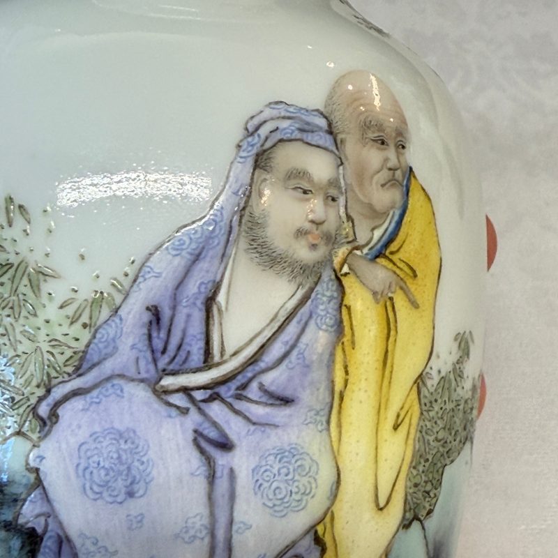 A Chinese famille rose vase and a qianjiang cai incense stick holder - 图14
